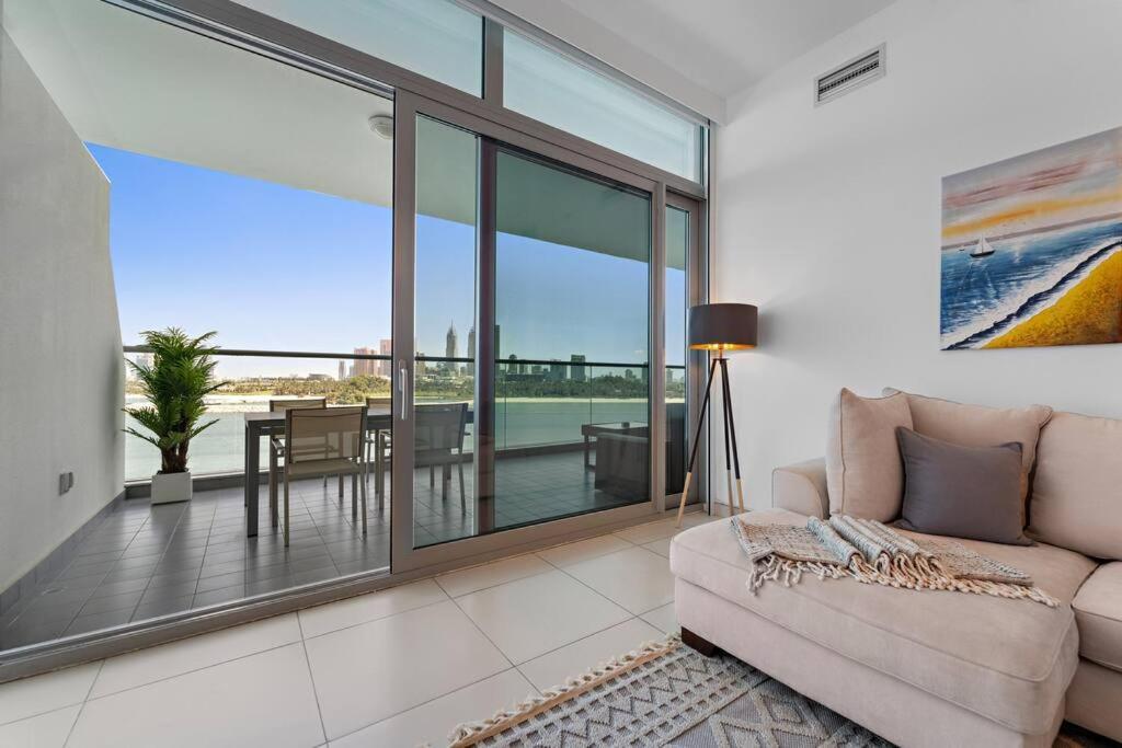 Luxury Sea View On The Palm With Access To * Dubai